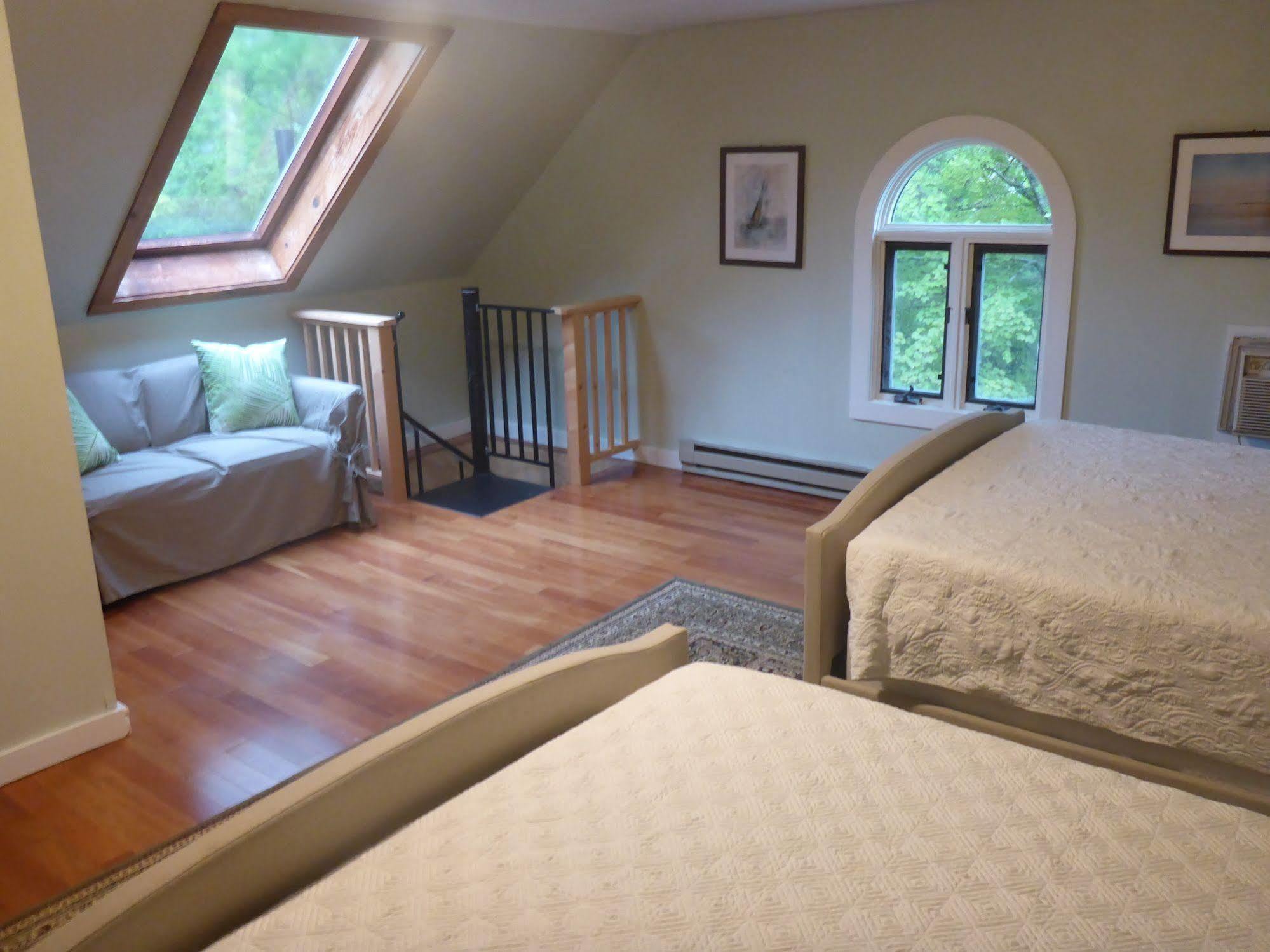 Inn The 4*